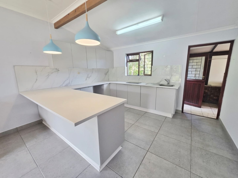 1 Bedroom Property for Sale in Hoekwil Western Cape